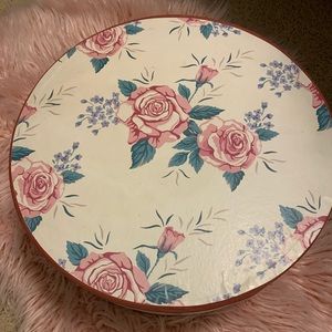 80’s Floral hatbox